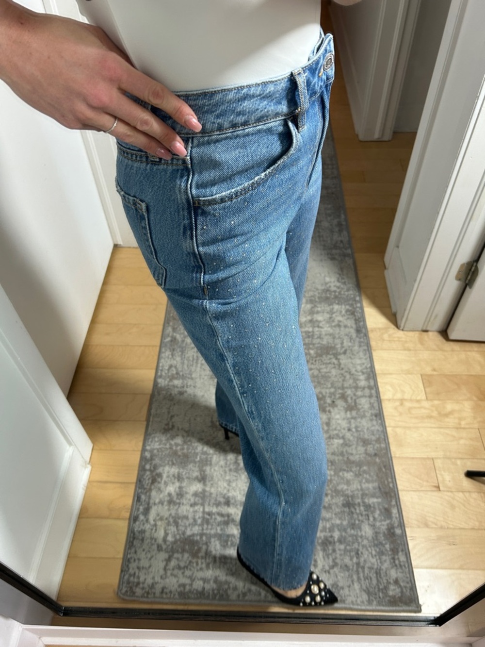 Dynamite Justina Rhinestone Straight Leg Jeans ✨ Mid-Rise Studded Front Denim - Picture 3 of 8